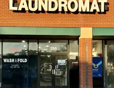 COZYMOM Laundromat 7