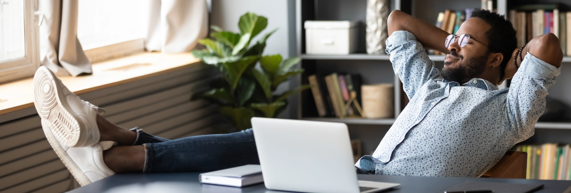Man Relaxing While Waiting On His Commercial Quote 1920X650 (1)